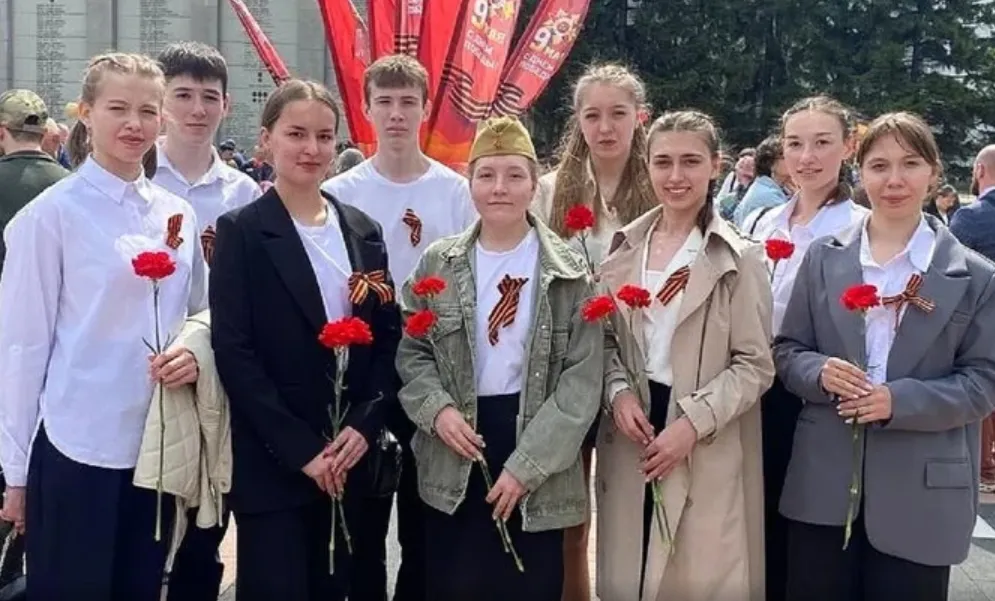 Росіянка із символом війни виступить на юніорському ЧС з кьорлінгу