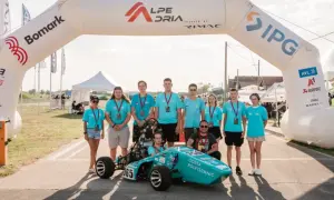 В Україні з початку літа помітно зросла кількість автобусів на виїзд за кордон