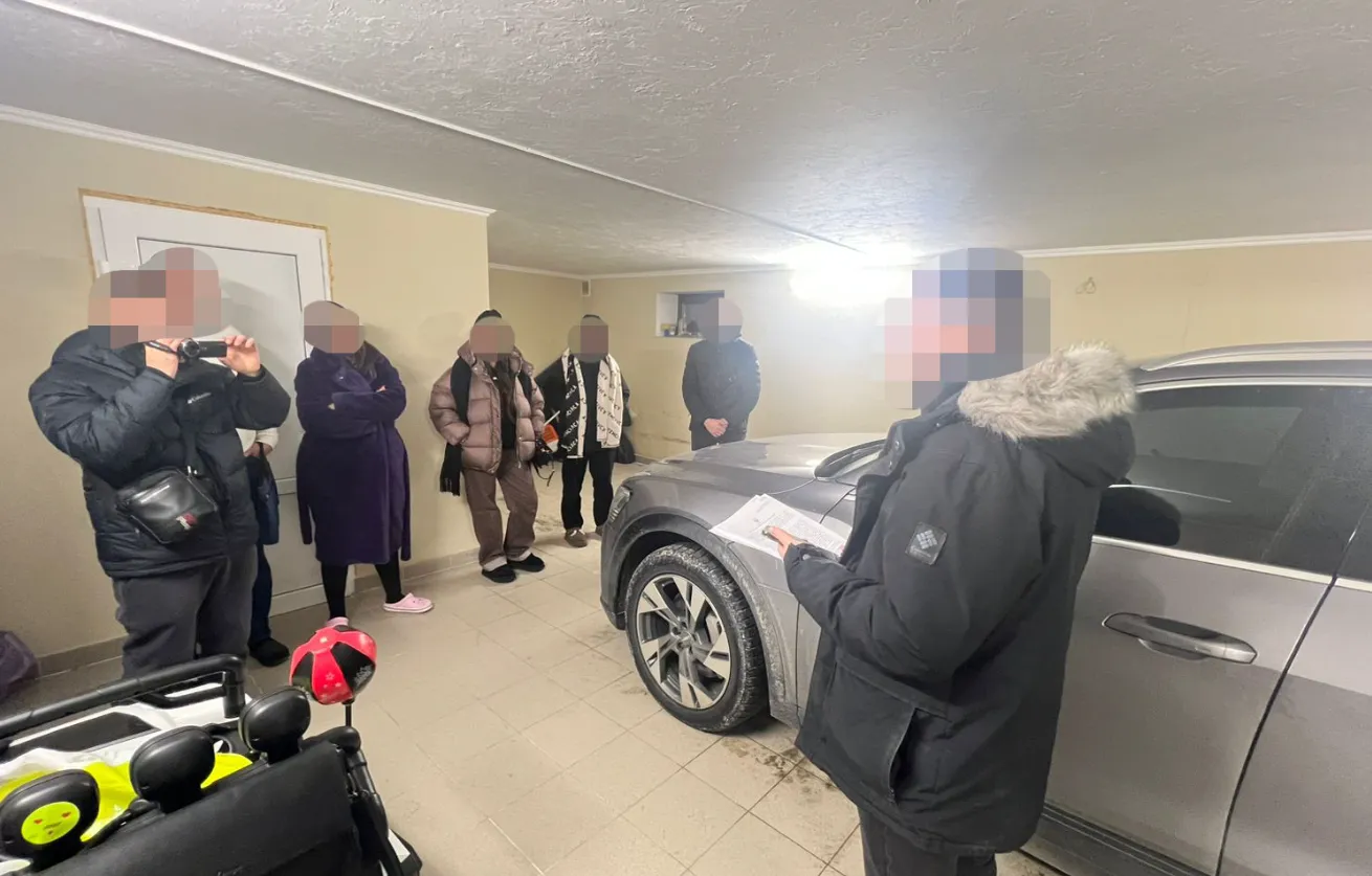 A scheme in which men were using the passports of deceased individuals to travel was uncovered in the Lviv region