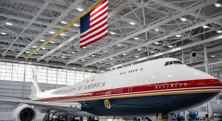 Трамп впервые полетел на самолете стоимостью 400 млн долларов, подаренном Катаром