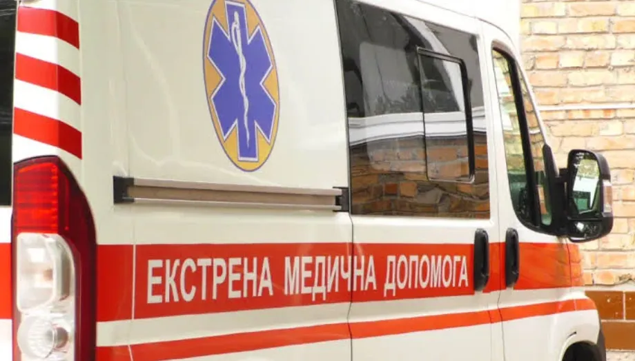 Ambulance workers are being offered a pay raise of up to 40,000 UAH