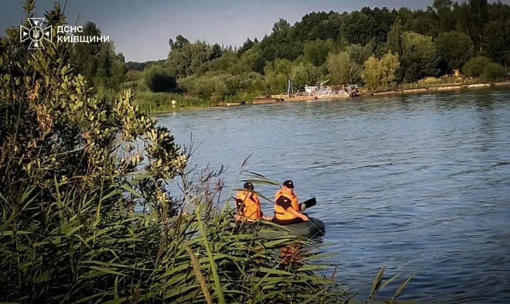 The body of a man was found near a river beach in the Kyiv region