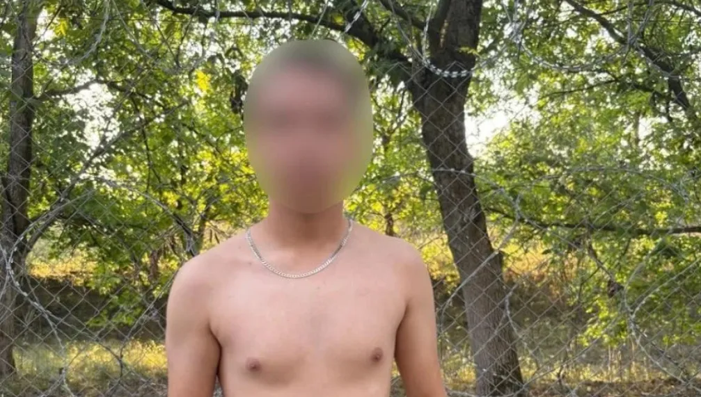 A 17-year-old Hungarian man who had been swept into Ukraine by the current was rescued on the Tisa River