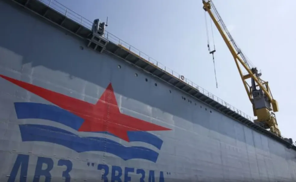 Rosja wysłała w morze nowy lotniczy tanker do przewozu LNG pomimo sankcji