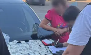 Фото, видео: в Луцке обстреляли управление Нацполиции, куда прибыл Арсен Аваков