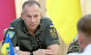 Подбитый ракетой российский буксир пошел ко дну