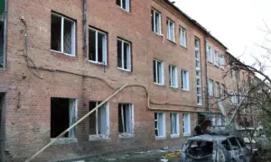 Російський дрон влучив у будівлю телеканалу «Ми — Україна» в Києві
