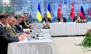 Голова МЗС Угорщини звинуватив Україну у спробах втрутитися у вибори