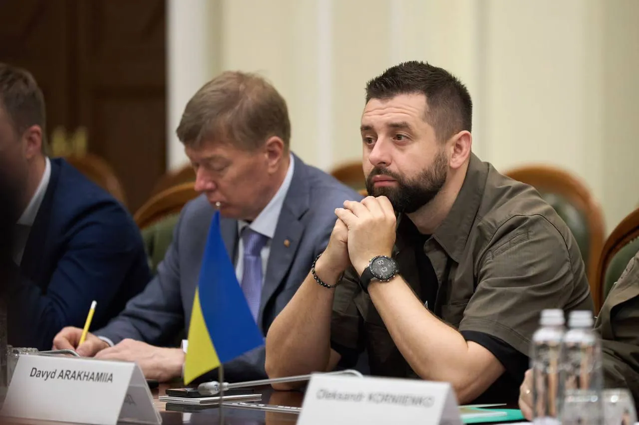 Зеленський обговорив із фракцією Слуга народу війну та пріоритети на пів року