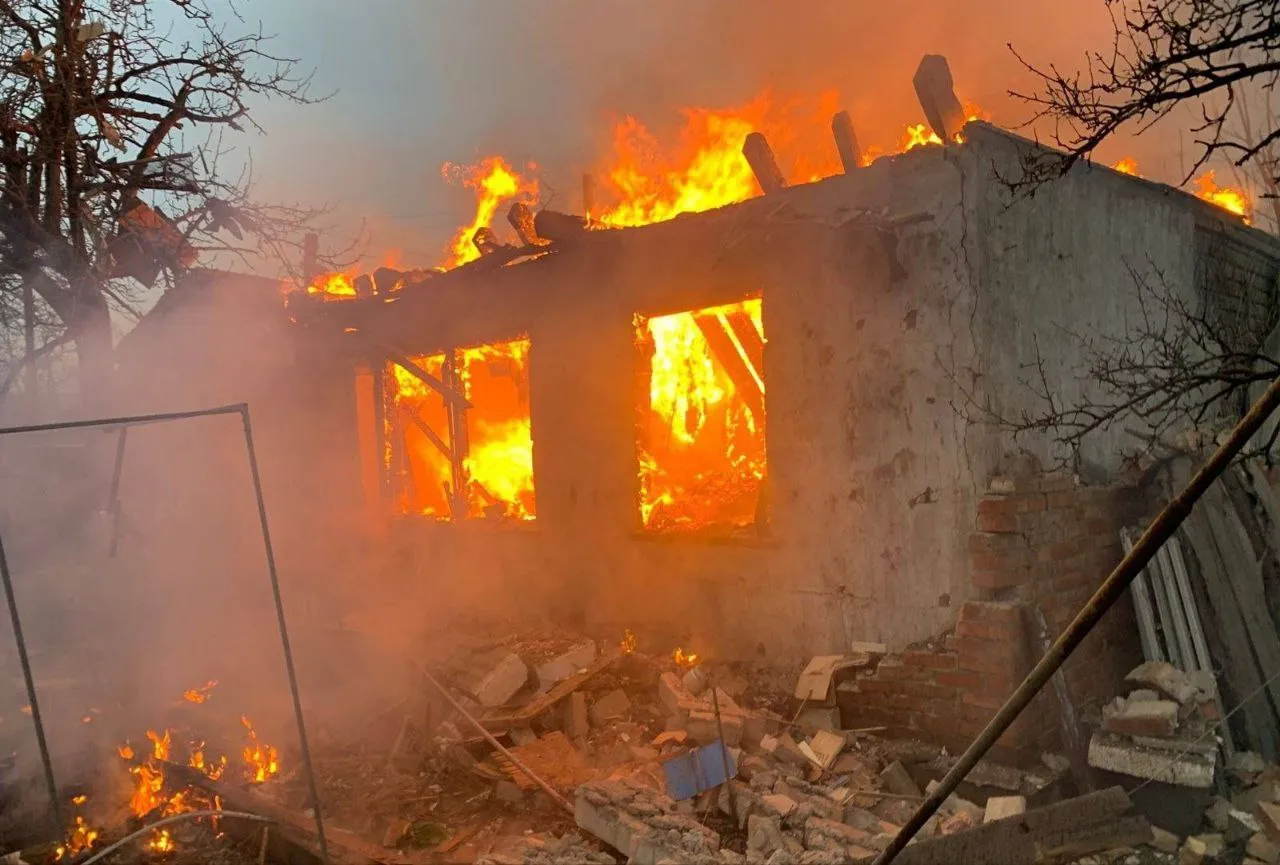 Росіяни атакували райони Дніпропетровщини: загинула жінка, троє постраждали