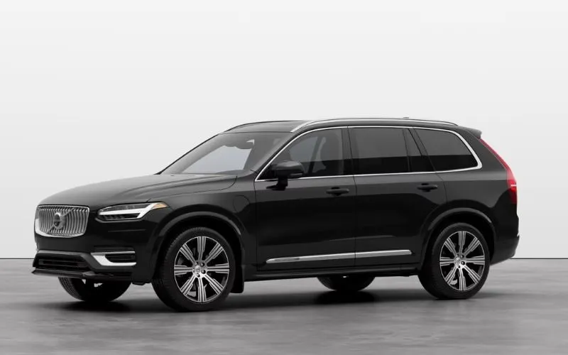 Слідчий ДБР задекларував Volvo за 1,86 млн грн, а його дружина отримала квартиру за 6 млн грн