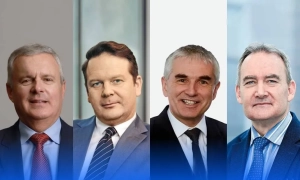 Україна готова до рішень щодо миру, але дарувати землю загарбникам не буде, — Зеленський