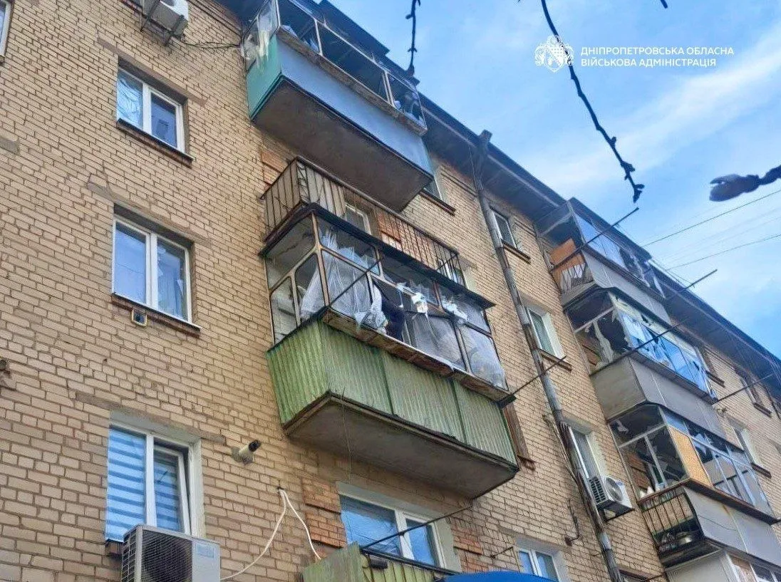 РФ вдарила дроном по Нікополю: постраждали восьмеро людей — ОВА