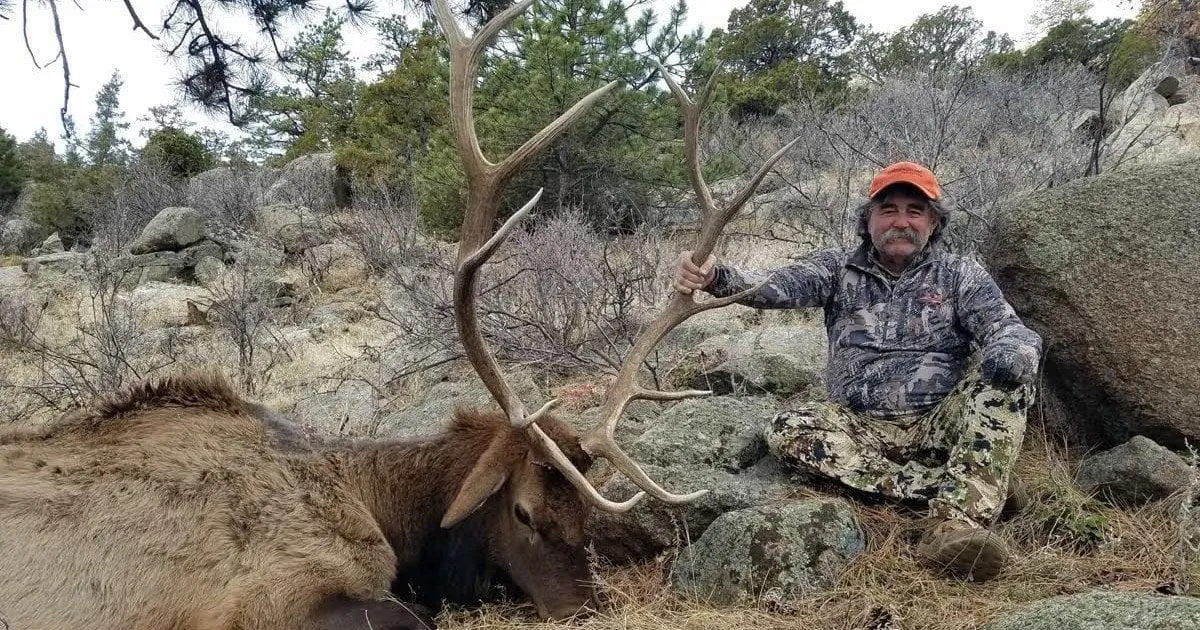 Американский миллионер погиб на охоте в Африке после нападения слонов