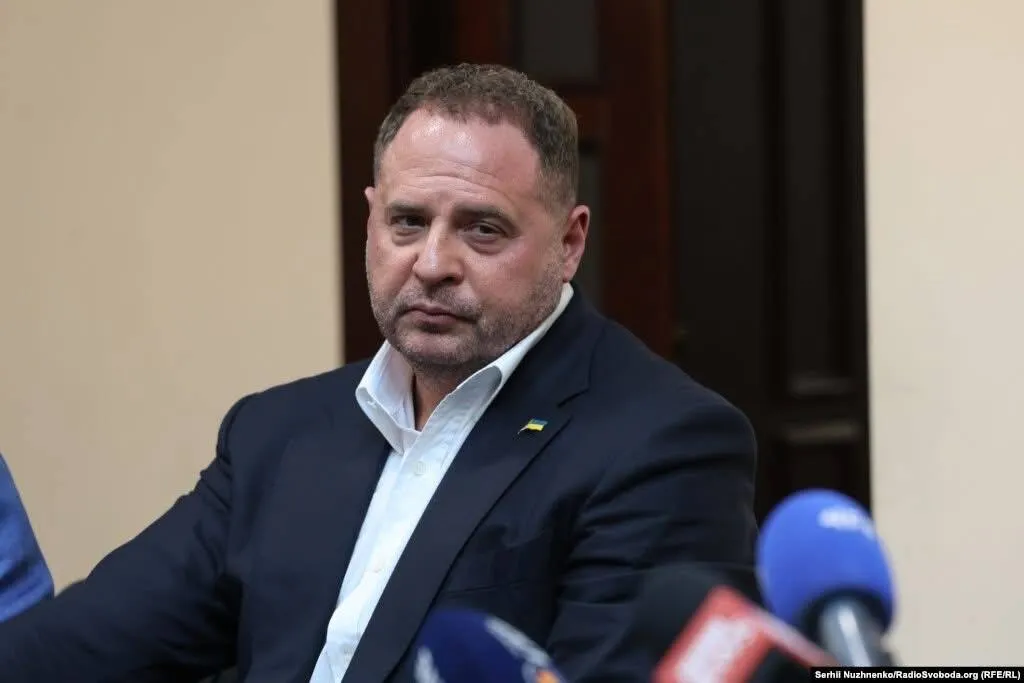 Ермаку грозит приостановка права на адвокатскую деятельность