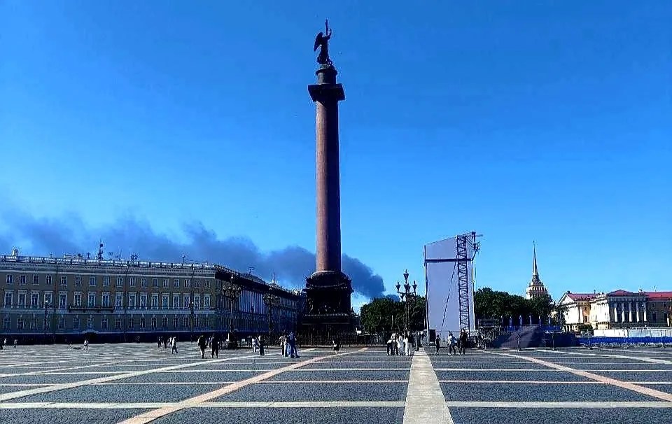 Супутник зафіксував значні пошкодження після нальоту БПЛА в Санкт-Петербурзі