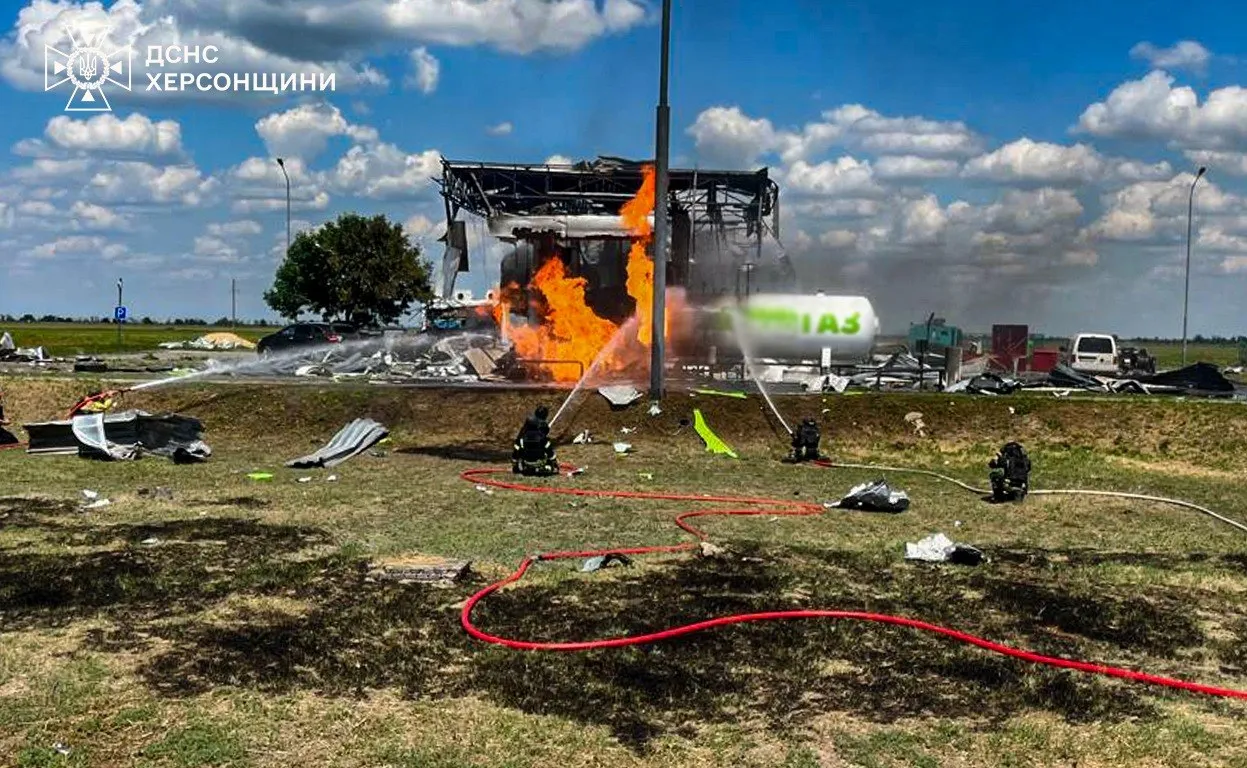 Occupiers attacked a gas station in the Kherson region: one person was killed and 11 others were wounded