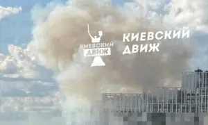 Около НСК «Олимпийский» установили цирковой шатер