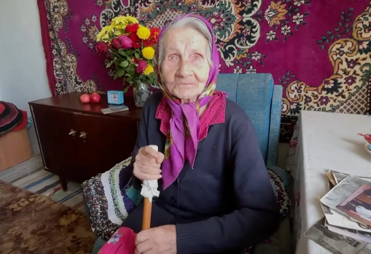 A 100-year-old woman from Volyn is waiting for her grandson to return from the front and dreams of peace