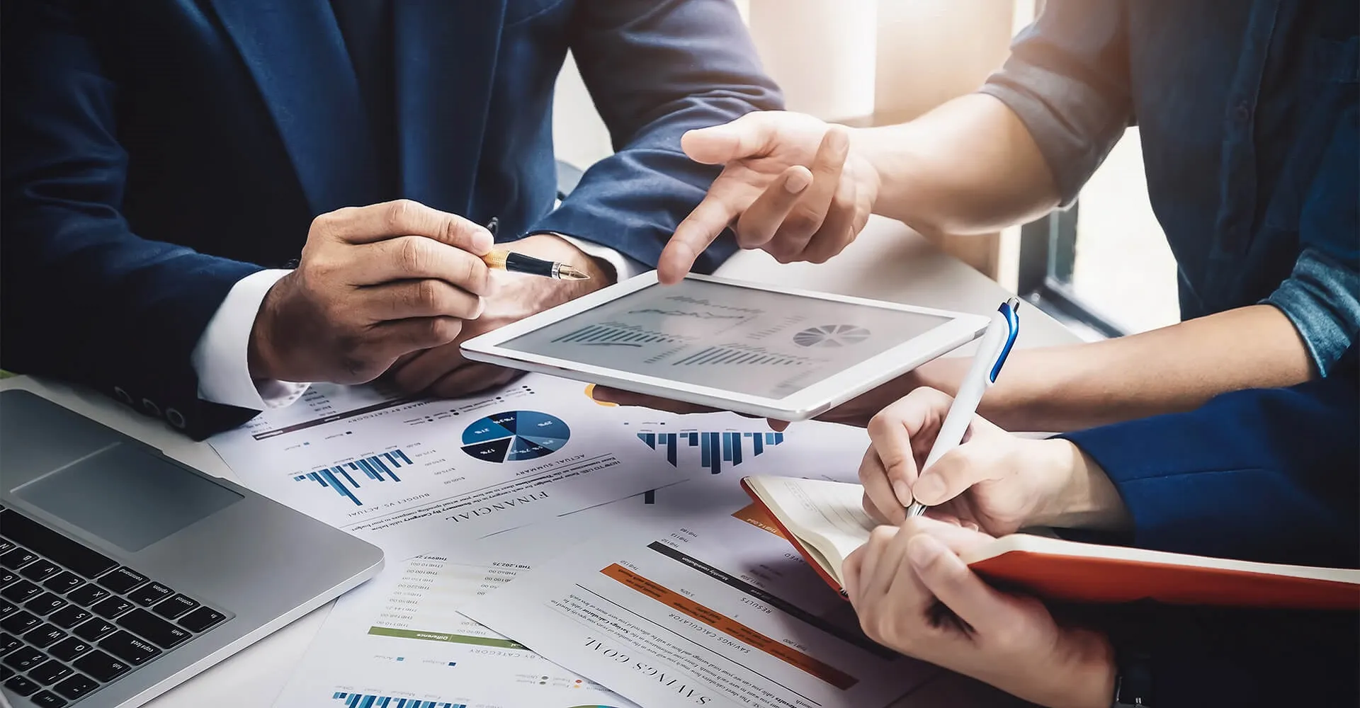 Податкова попередила понад тисячу торговельних компаній про можливі порушення