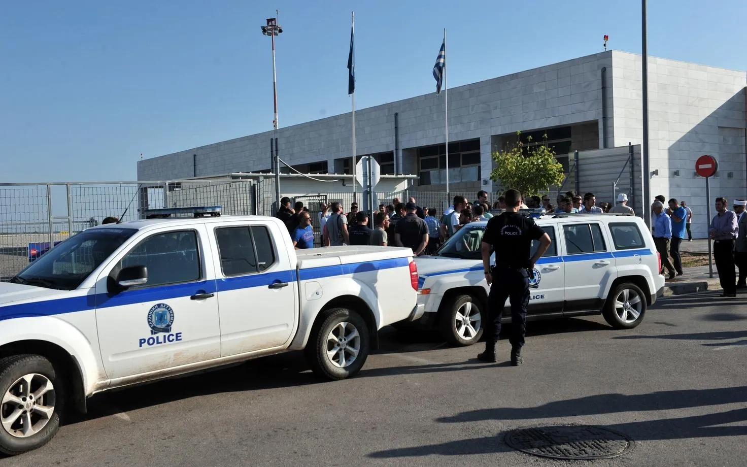 У Греції затримали учасників угруповання, яке могло перевезти до ЄС 7 тонн кокаїну