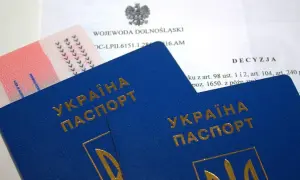Подросток из Мариуполя сжег флаг Украины, ему грозит до 3 лет тюрьмы