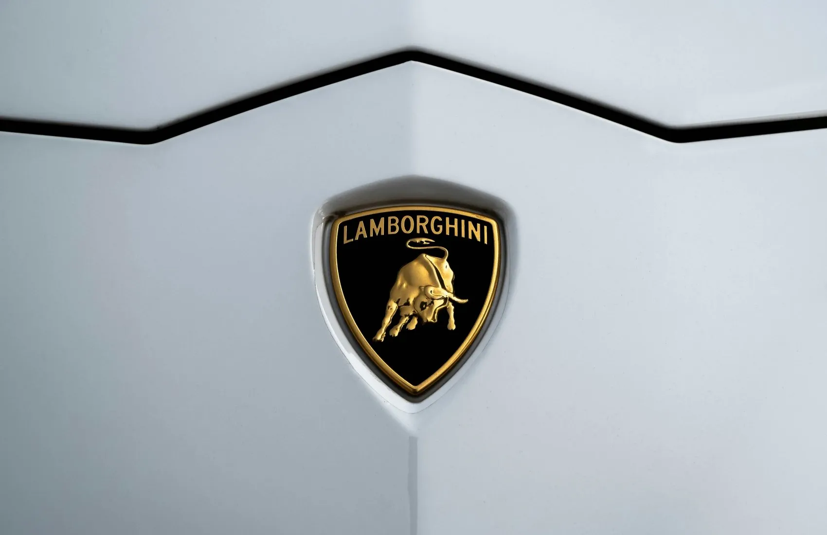Прибуток Lamborghini впав більш ніж на 8% через мита та геополітичну нестабільність