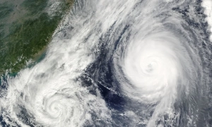 AstraZeneca офіційно визнала побічні ефекти своєї вакцини 