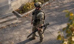 Двое украинских бойцов подорвались на вражеской мине