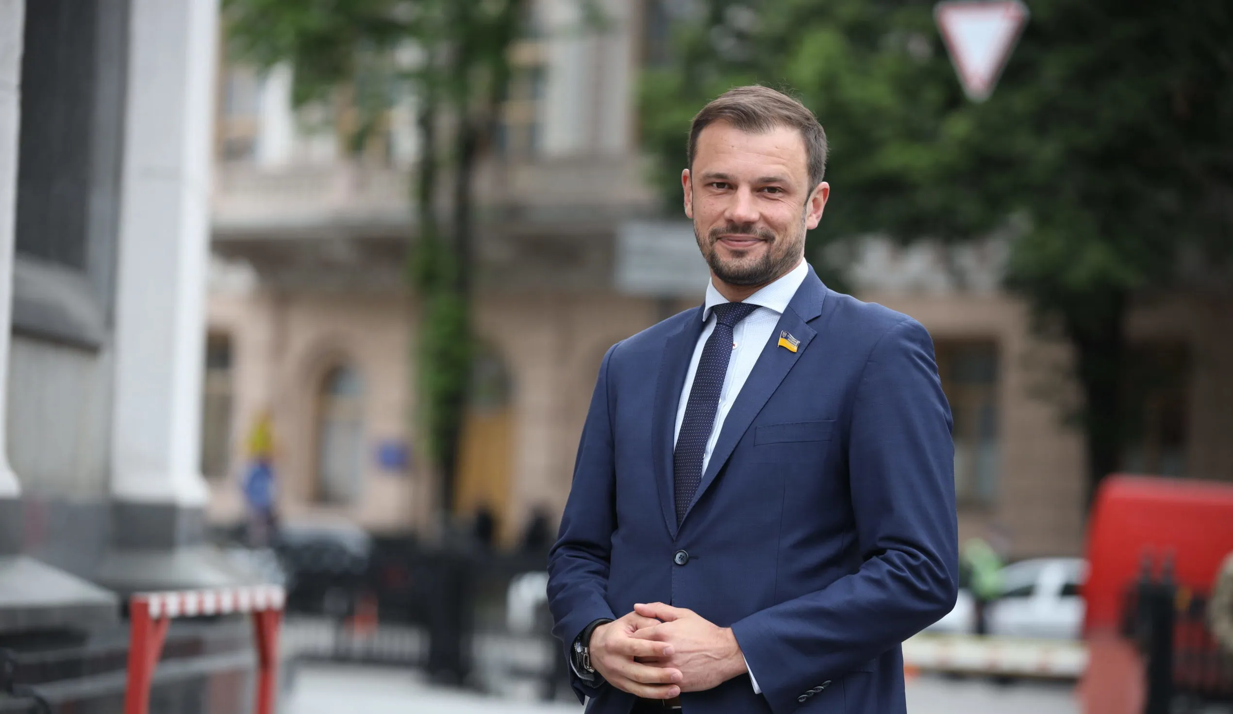 Вчителям підвищать зарплати на 20% з 1 вересня — Бабак