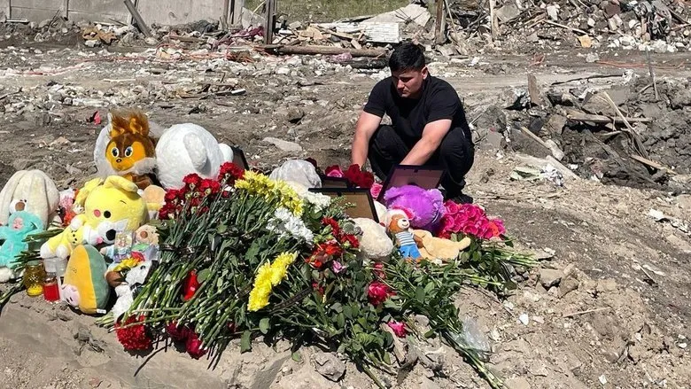 Військовий розповів про загибель майже всієї родини після удару РФ по Радушному