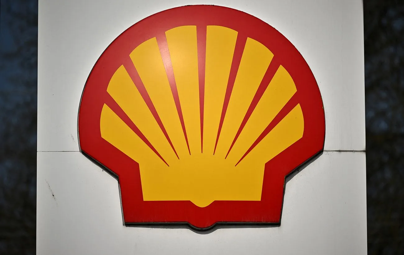 Shell знову намагається продати частку в німецькому НПЗ