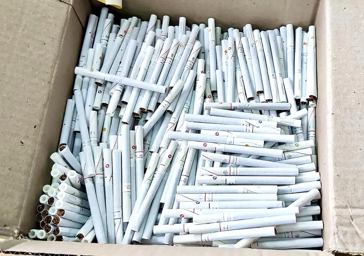 Контрабанда тютюну в Україні знизилась до 15,4%