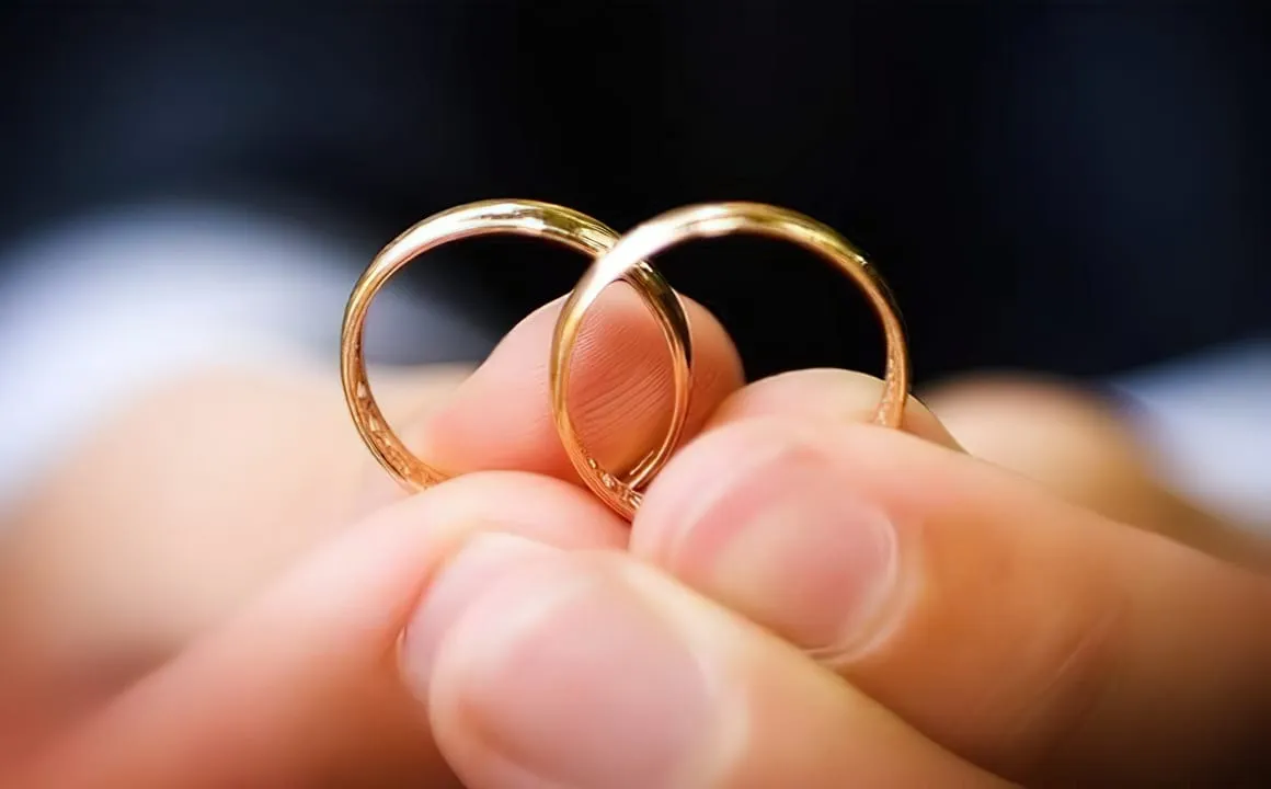 Courts approve 98% of applications for marriage by minors in Ukraine