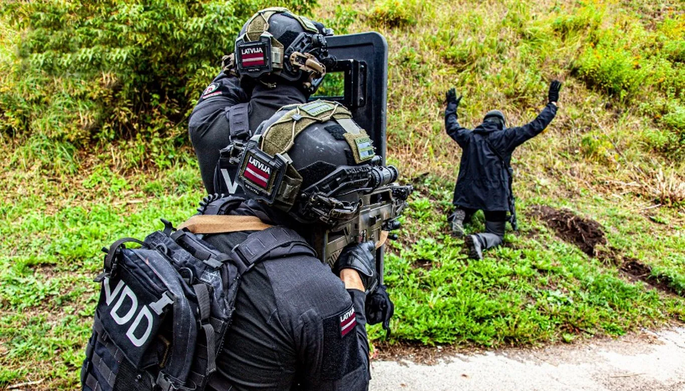 Латвійські спецслужби затримали жінку за фінансування російської армії
