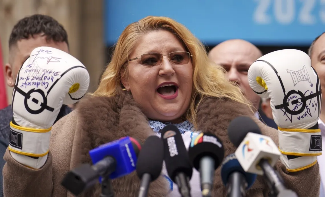 Европарламент снял иммунитет с Шошоак: ей грозят обвинения в Румынии