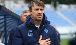 Відео: Чісору довелось відтягувати від Усика на дуелі поглядів