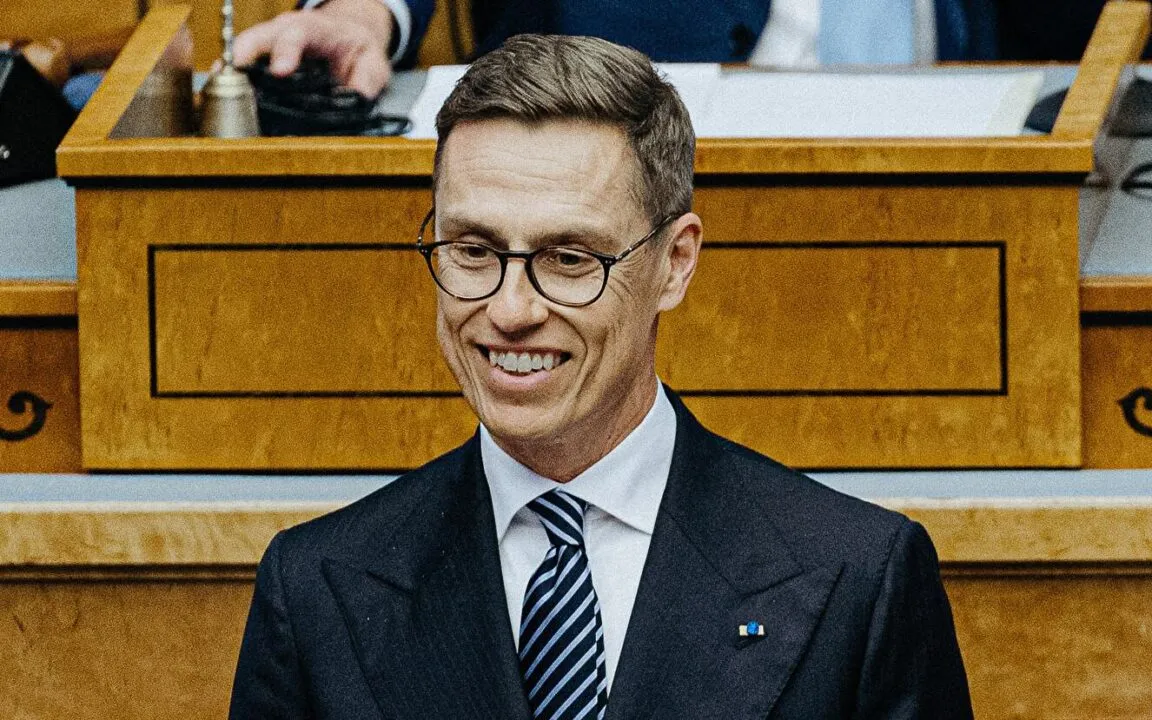 Фінський президент після зустрічі з Трампом обговорив з Зеленським ситуацію в Україні Фінський президент після зустрічі з Трампом обговорив з Зеленським ситуацію в Україні