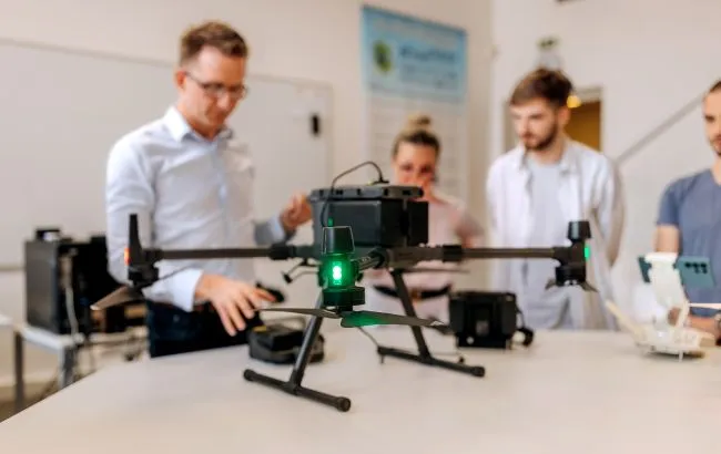 In Russia, students will be required to learn how to operate drones — CPD