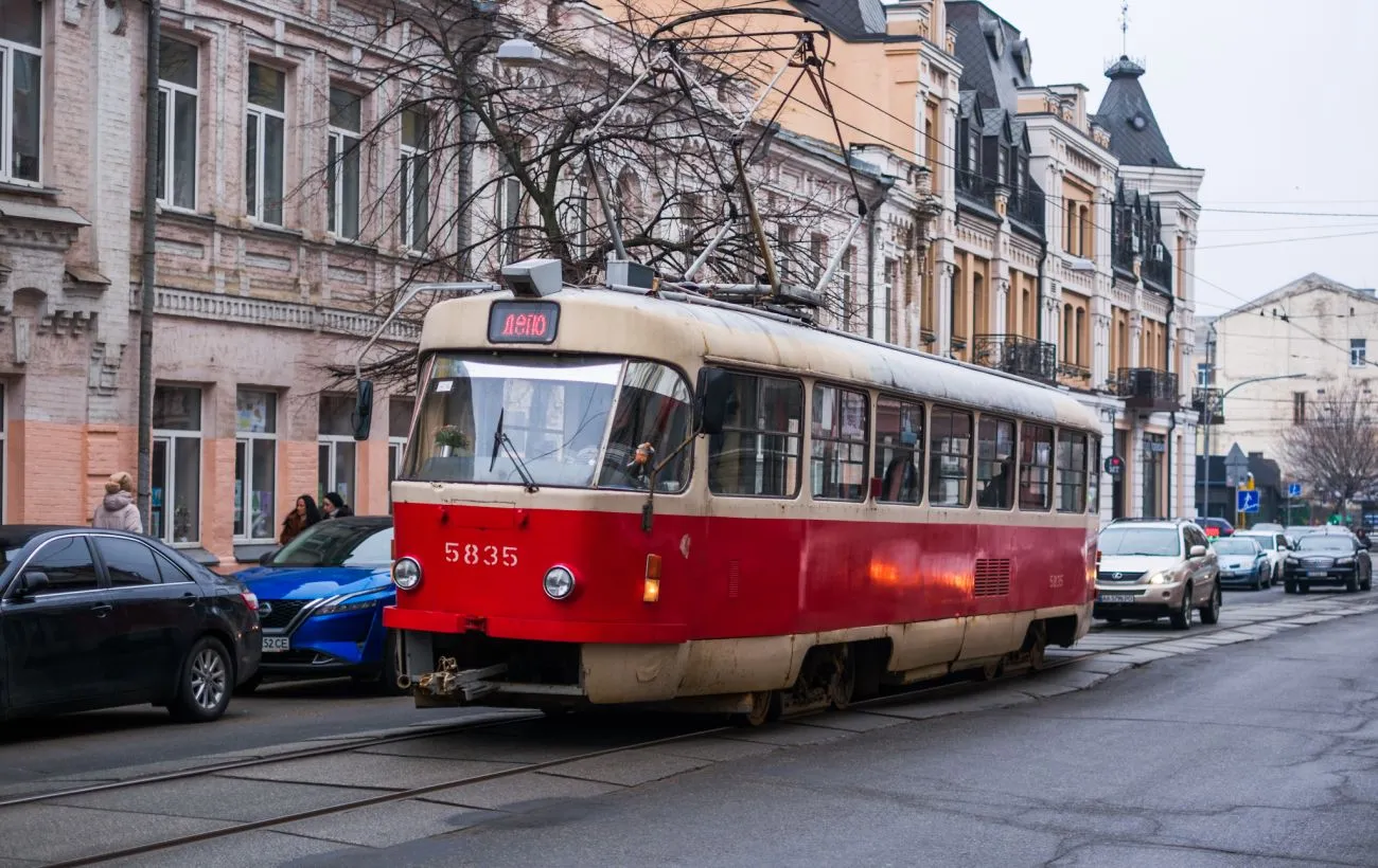 У Києві зіткнулися два трамваї