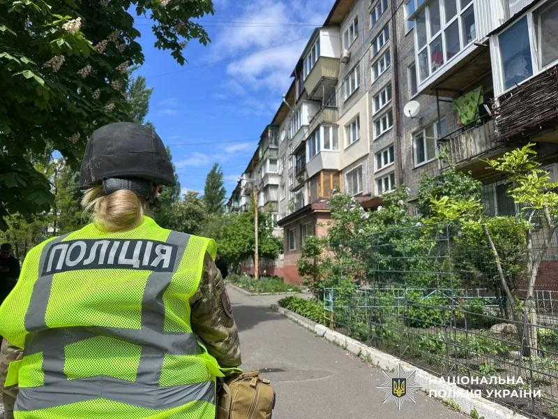 У Києві чоловік погрожував підірвати багатоповерхівку, мешканців евакуювали
