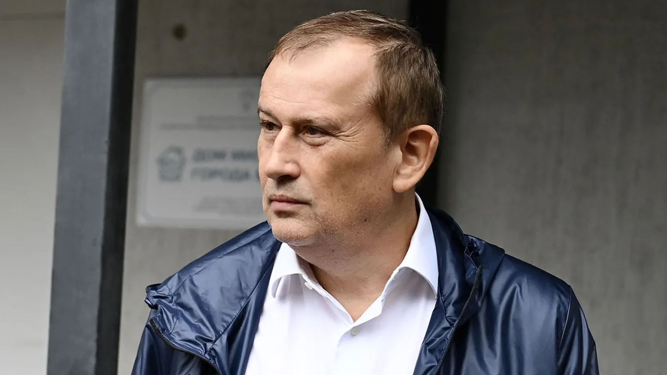 На північному заході Росії загострився дефіцит бензину через удари по НПЗ