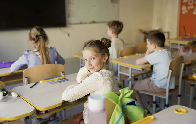 The yellow alert level in schools does not allow classes to continue