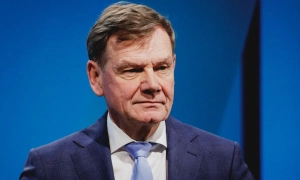 У диких лебедів на Київщині виявили небезпечну хворобу