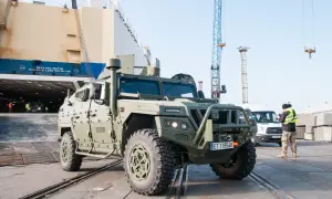 Іспанія передасть Україні 100 бронемашин VAMTAC і боєприпаси