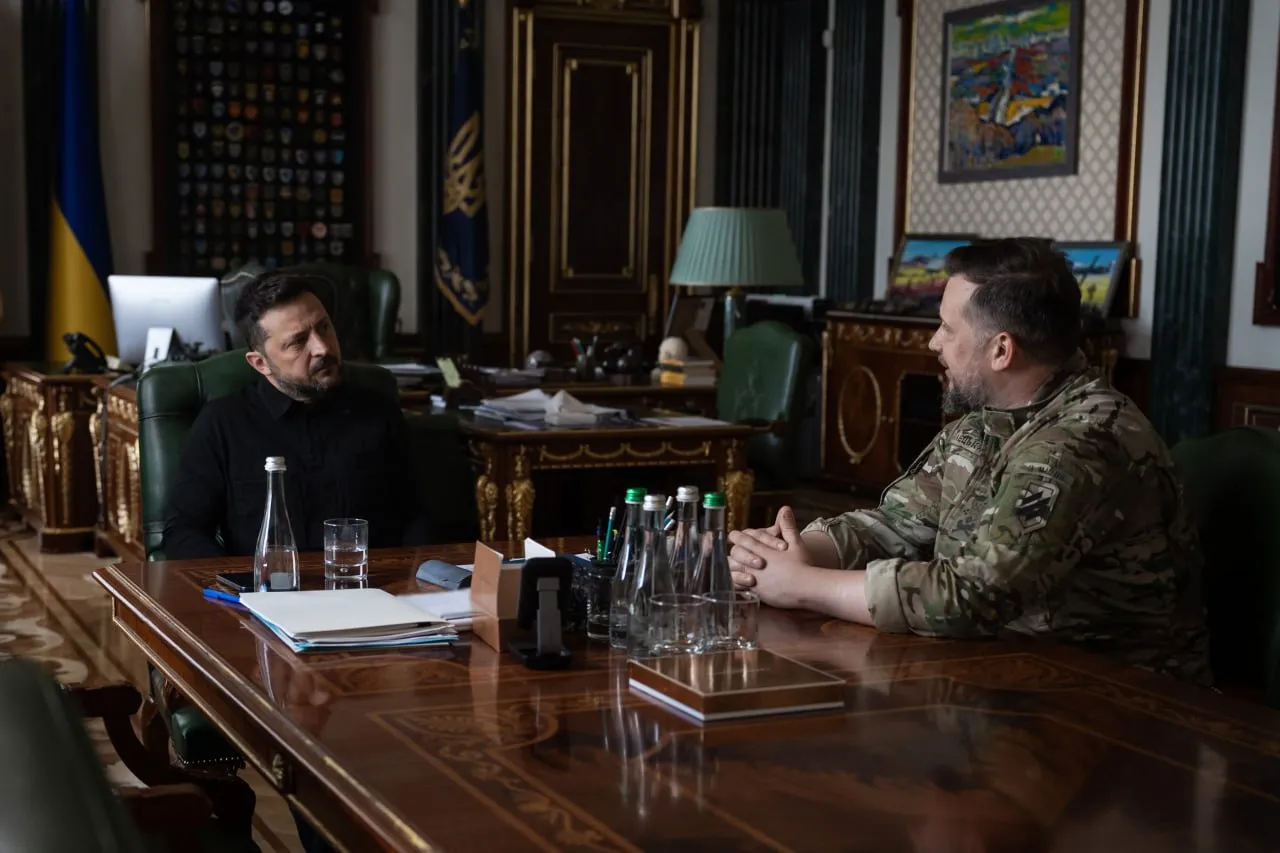 Zelenskyy met with Biletsky: They discussed the front lines and support for the military