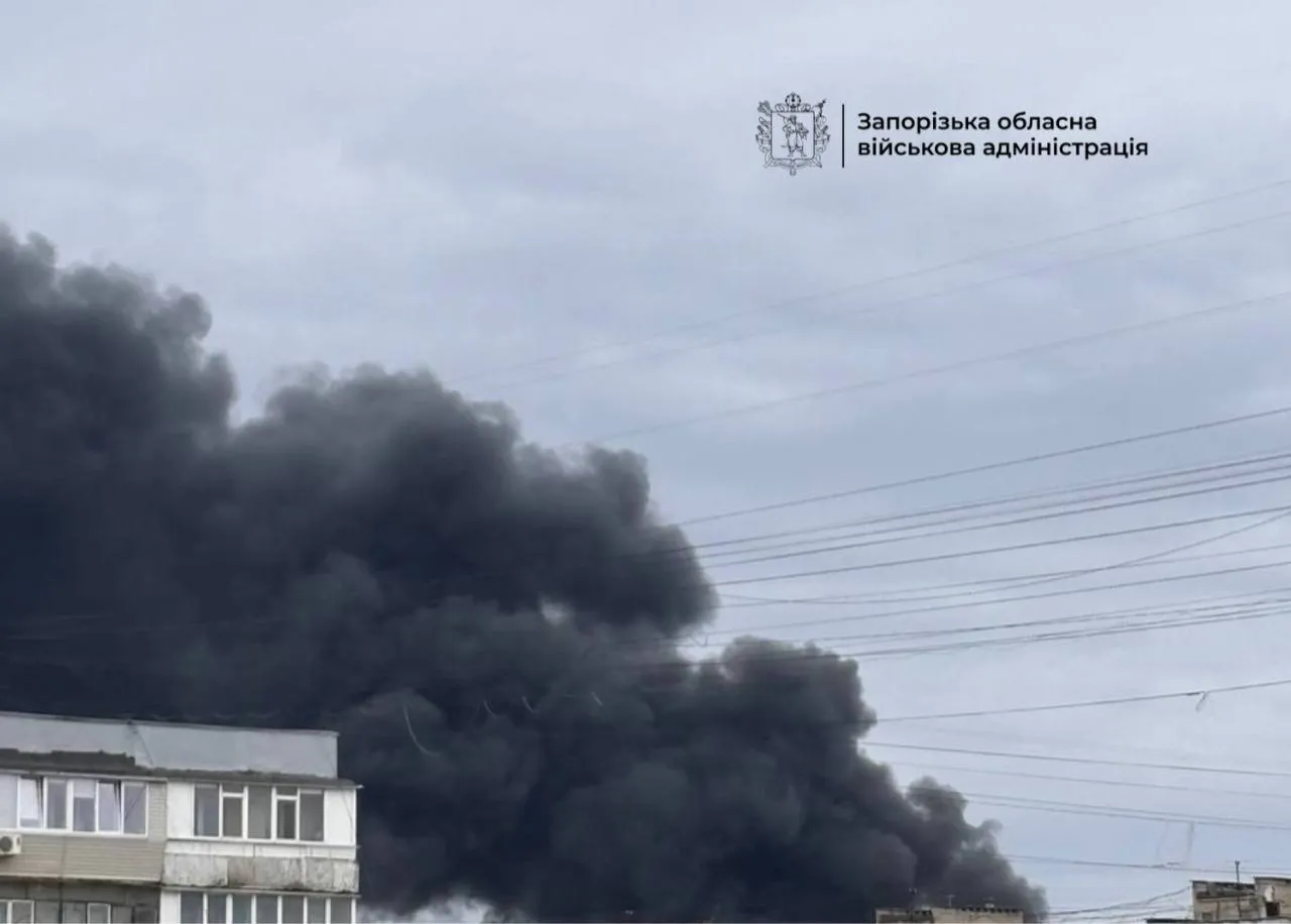 РФ вдруге за день атакує Запоріжжя, у місті лунають вибухи