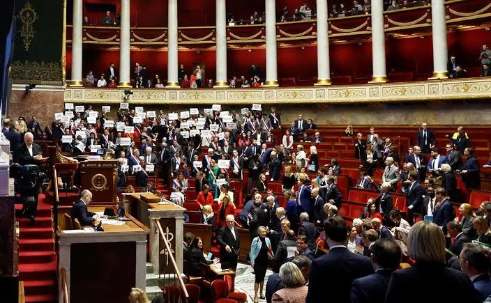 France has reported that Russia is carrying out information attacks against potential presidential candidates