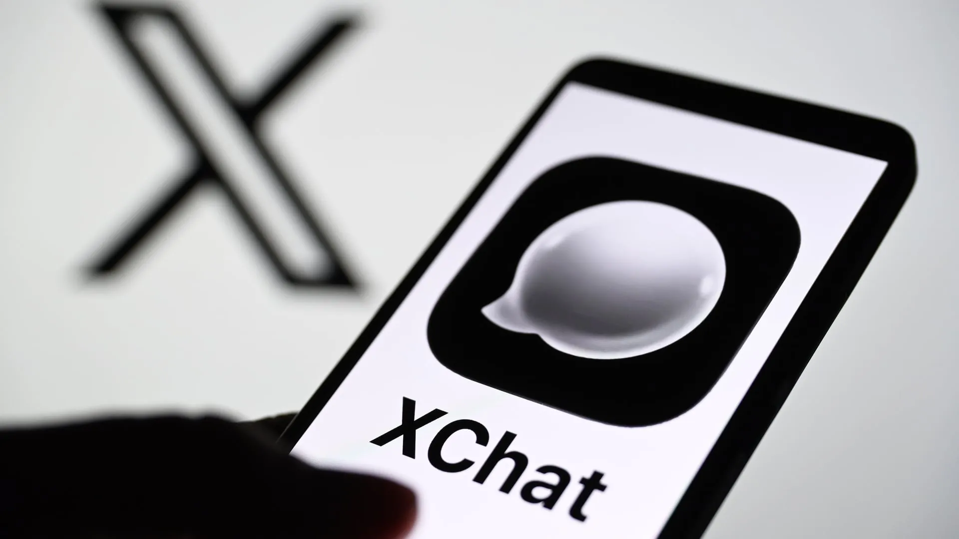 Маск запустив месенджер XChat