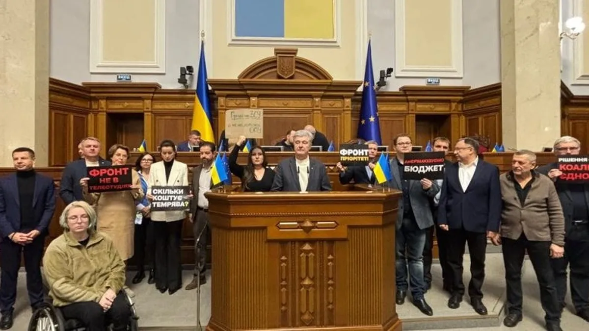 Партія Порошенка закликала негайно припинити бойові дії і почати перемовини